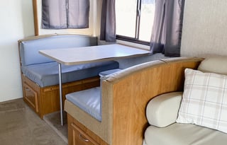 Bunks!!! 2008 Fleetwood RV Fiesta LX 34N