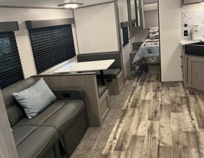 Dutchmen RV Coleman Lantern Series 285BH