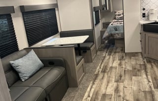 2022  Coleman Lancer 285 BH