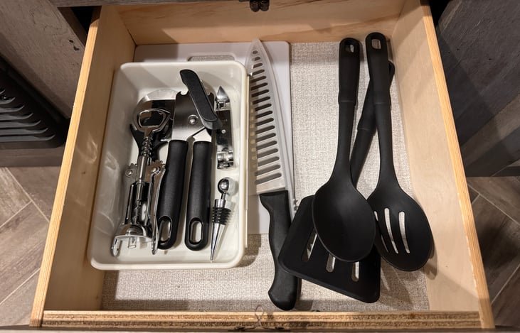 Provided with all the utilities you might need so that you don’t have to worry about it.