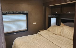 2018 THOR Motor Coach 30.3 Class A