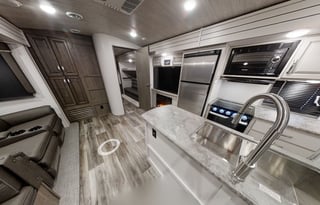 !!NO COSTLY INSURANCE FEES!! MONTH TO MONTH ONLY