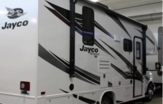 M & L RV Rentals-Introduces Mabel Newer Class C