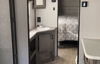 New Elite Heartland Wilderness 2500RL