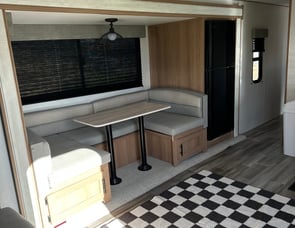 Forest River RV Avenger 28BHS