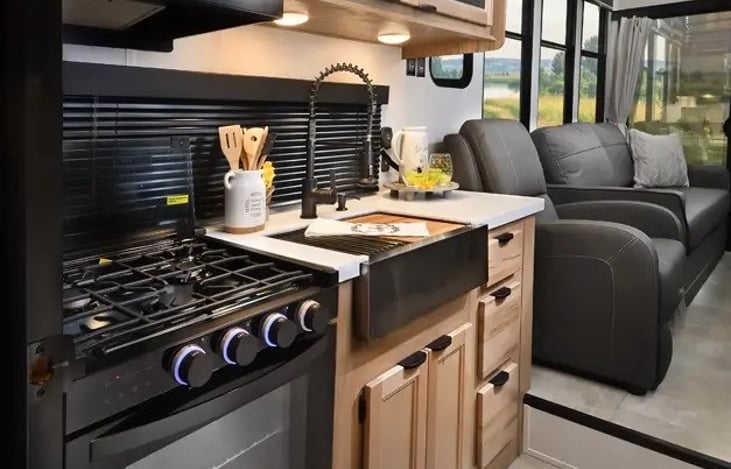 Modern, farmhouse style sink .