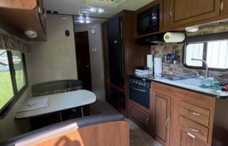 Fully stocked bunkhouse - Pet friendly - Sleeps 5!