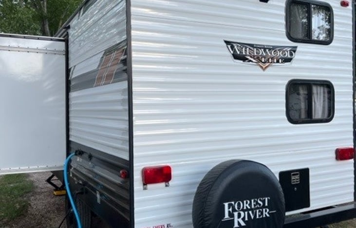 All sleeping areas have screened windows and curtains (bunkbed windows pictured).