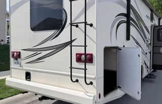 2018 Thor Motor Coach ACE 30.2