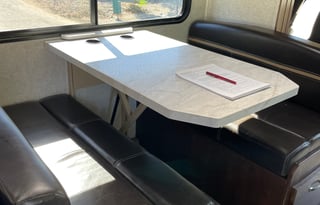 32ft. Luxury RV-Pure Glamping kid & pet approved