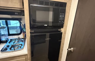 Nomadic Nature Rentals w Luxury Amenities (Mini)