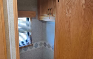 2007 Newmar Kountry Aire 37SBRE
