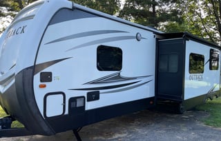 2018 Keystone RV Outback 325BH