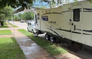 Cozy Family Camper | Sleeps 6 | Delivery Available