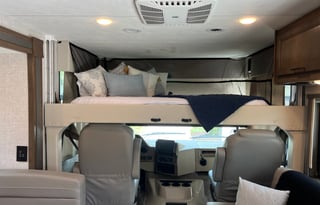 2022 Thor Motor Coach Hurricane 34J