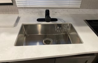 2022 Coachmen RV Leprechaun Premier 319MB Ford 450