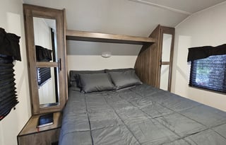 Freedom campers. Family and pet friendly