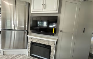 2022 Fleetwood RV Bounder 33C (Brand New)