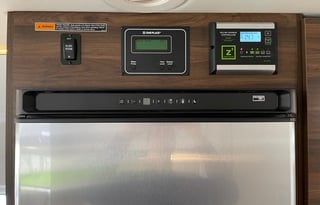 2021 Winnebago Navion 24D