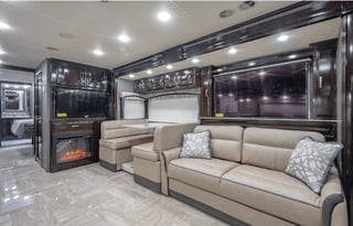 2019 Thor Motor Coach Aria 3901