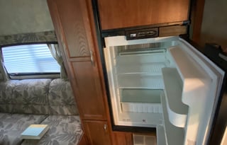 2010 Jayco Jay Feather EXP 213 (Very clean camper)
