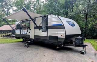 Salem FSX | Awesome toy hauler with large deck