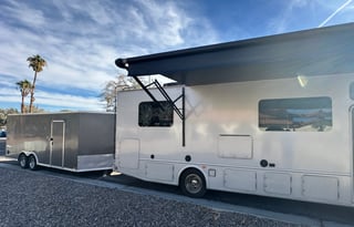 Renovated - WiFi, Pets, Jeep, Off-Grid, 24/7 Help