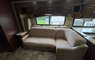 Fleetwood Bounder Classic 34M