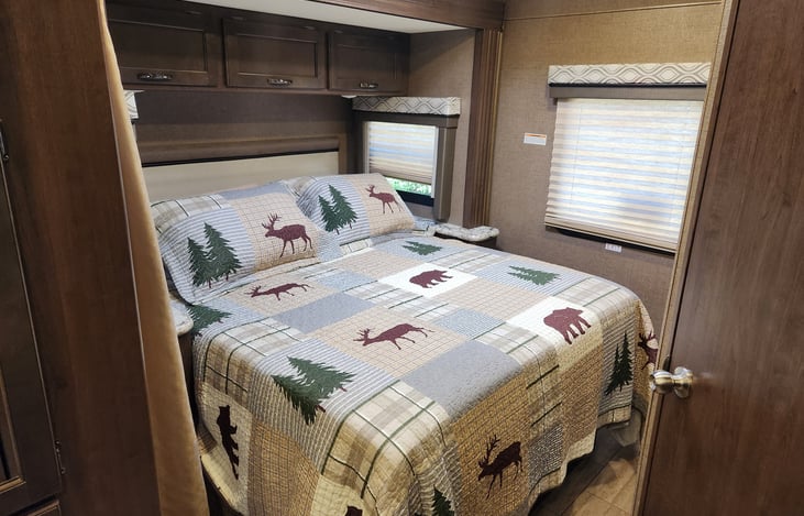 Master Bed - Queen size