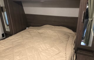 2019 Keystone RV Hideout 27DBSWE