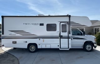 "Eastern Sierra Sunrise" 2022 Coachmen Freelander
