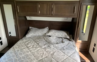 2020 Cherokee 304BH Patriot Edition