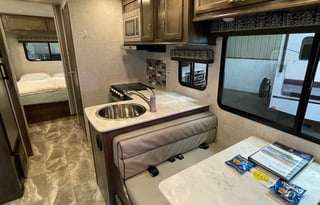 2022 Gulf Stream 30ft RV with free private shuttle