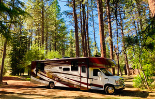Lucy - Luxury RV for Your Stay in Camp Sherman