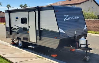 2018 CrossRoads RV Zinger Lite ZR18BH