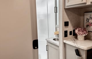 2023 Thor Family Weekender