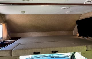 Great family escape w/ bunkhouse.