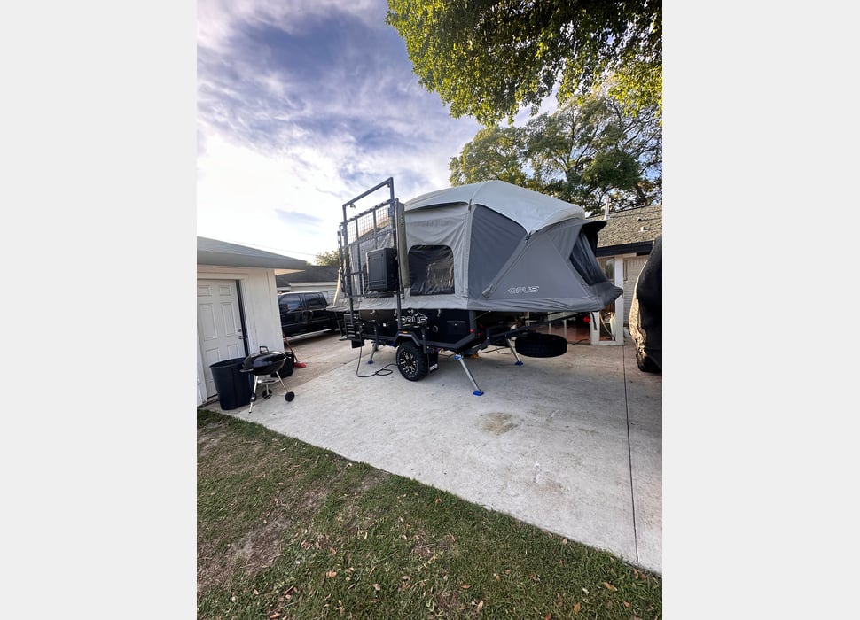 Pop-up Camper rentals in Dickinson