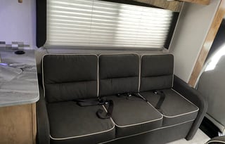 2021 Coachmen RV Leprechaun 311FS Ford 450