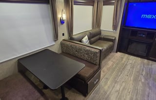 2018 Forest River RV Cherokee Arctic Wolf 315TBH8