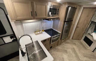 2022 Palomino SolAire Ultra Lite 294DBHS