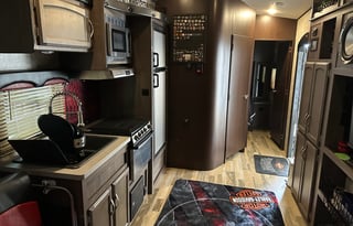 2016 Winnebago Spyder Toy Hauler  (DELIVERY ONLY)