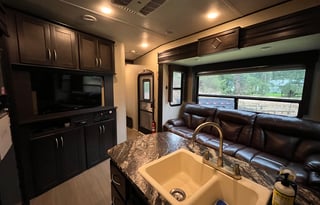 Keystone Carbon Toy Hauler