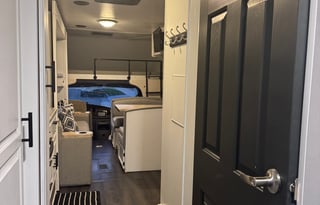 2002 Four Winds RV Chateau 31S