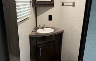 2020 Dutchmen Triton3915 Toy Hauler