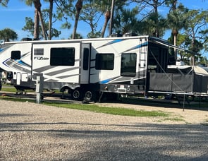 Keystone RV Fuzion 369