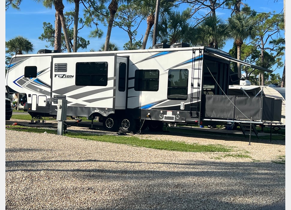 Fifth Wheel rentals in Greer