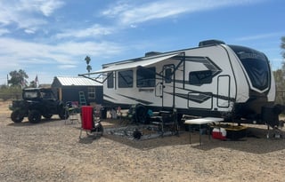 2019 Grand Design Momentum 28G – Pet Friendly!