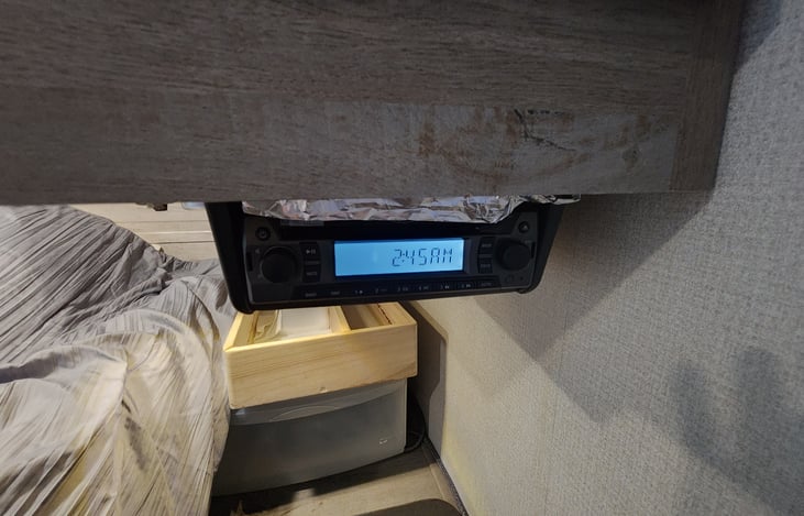 AM/FM Radio and Bluetooth