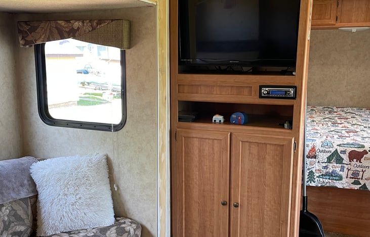 Entertainment center with Roku hookup